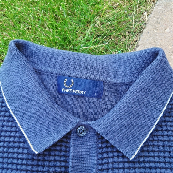 Fred Perry Polo Shirt - Textured Polo - Size Large - Navy Blue - Picture 3 of 4